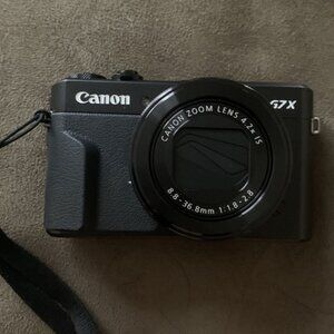 Canon G7X Mark II – Like New w/ Accessories, 128GB SD & Tripod